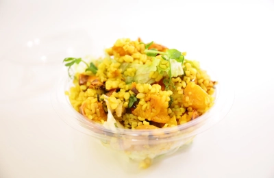 Salát s pečenou zeleninou a bulgurem (400g)