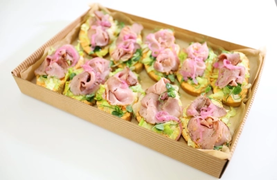 Náš chlebík s uzenou vepřovou panenkou (10ks)