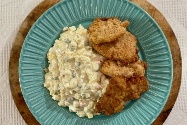 Smažené kuřecí mini řízečky s bramborovým salátem